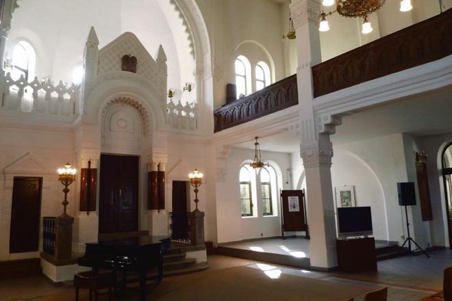 The restored synagogue in Nitra serves new purposes.