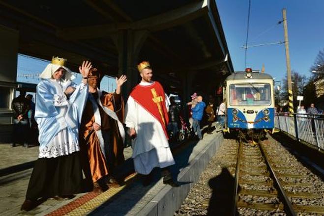 The special train ride on the Epiphany holiday.