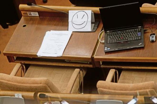Will journalists be able to photograph private belongings of MPs?