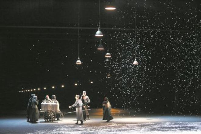 Life in snowy Paris as shown in Bohéme.