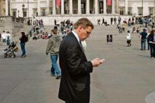 The EC wants to end extra roaming charges.