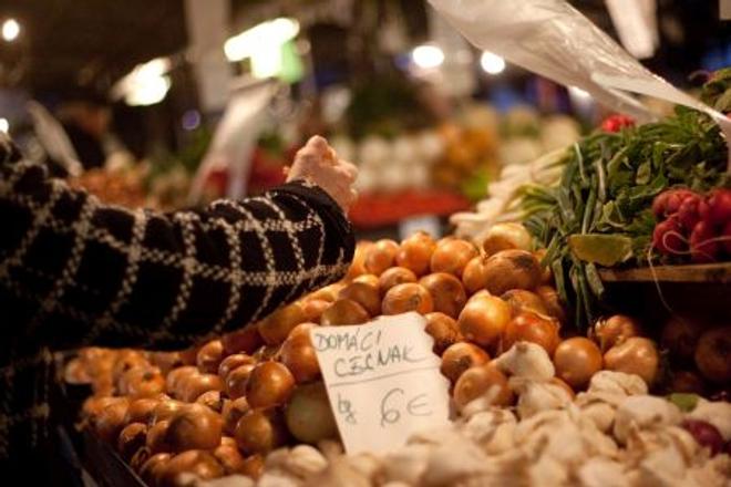 A good harvest may further reduce food prices.