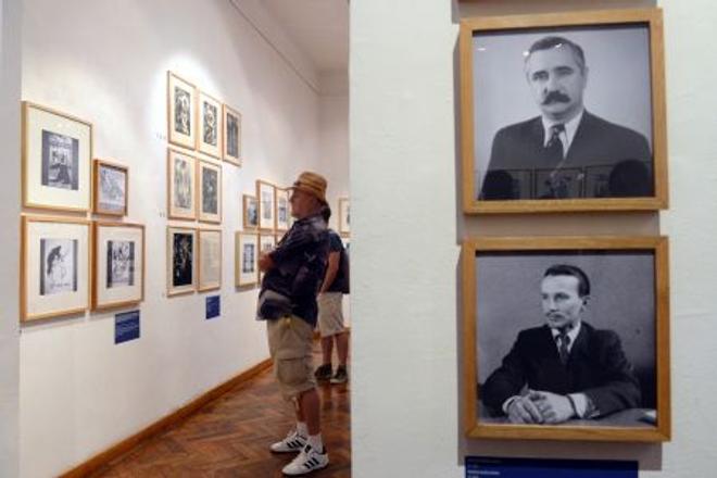 Exhinition of VŠVÚ in Medium Gallery