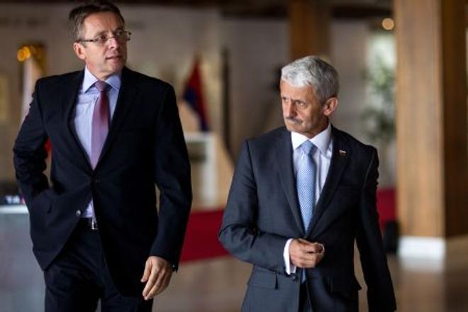 Ivan Mikloš (l) and Mikuláš Dzurinda (r) left SDKÚ.