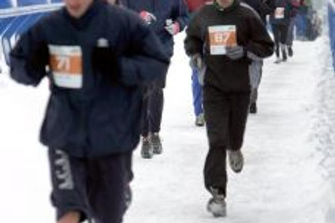 Silvester run across Bratislava bridges.