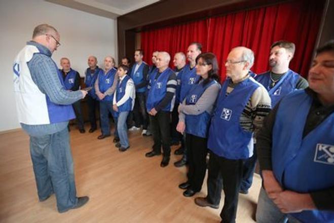 PPS Group unionists with their head Stansialv Ľupták (L) 