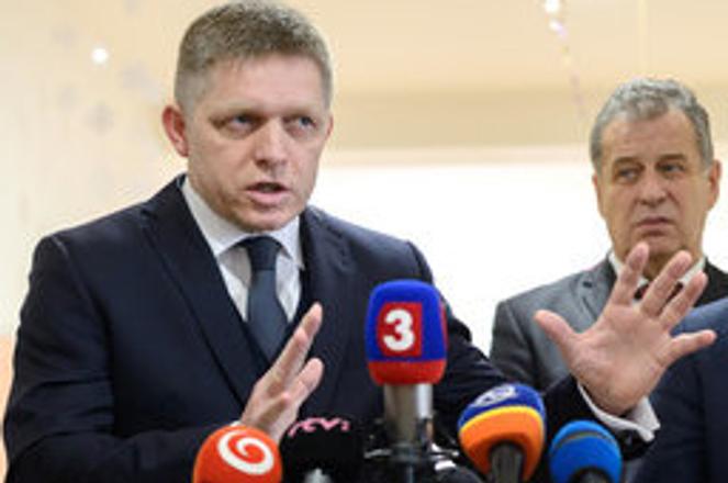 Prime Minister Robert Fico with Nitra city Mayor Jozef Dvonč.