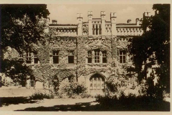 Galanta manor house