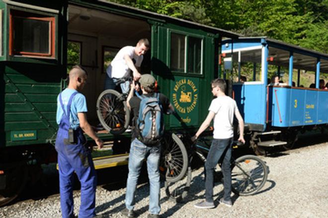 On speicla occasions, bicycles were also allowed onboard the historical trains.