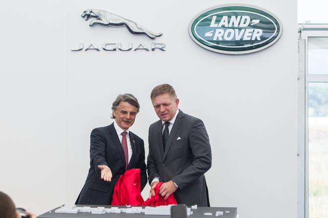 The construction of the Jaguar Land Rover plant in Nitra started in September 2016 in the presence of global director of Jaguar Land Rover, Ralf Speth, and then-Slovak Prime Minister Robert Fico. 