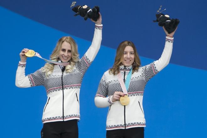 L-R: Guide Natália Šubrtová and the msot successful Slovak Paralympic athlete, Henrieta Farkašová, 