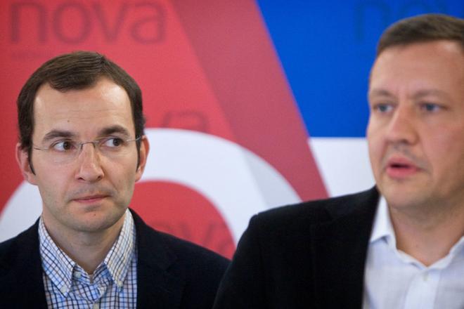 Robert Žitňanský (L) with NOVA co-foudner Daniel Lipšic. 