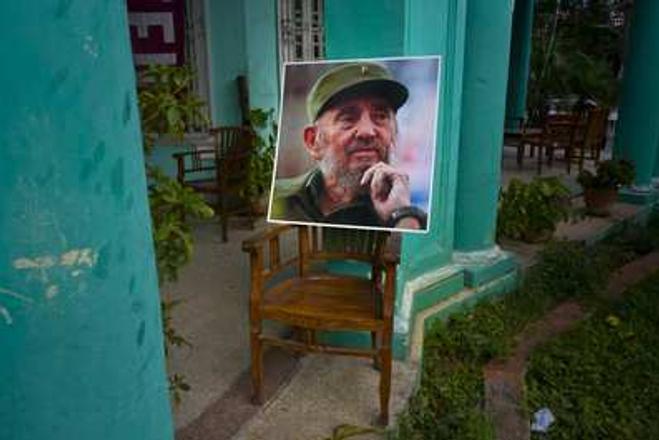 Former Cuban leader Fidle Castro died, aged 90.