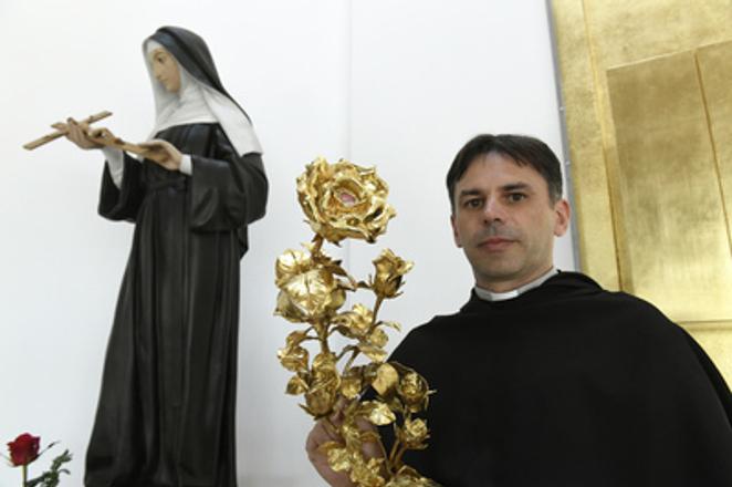 The relic of St Rita of Cascia, the patorn-saint in hard situations, was boroght to the St rita Church in Košice; it is held by the minister general of the Augustinian order, Juraj Pigula. 