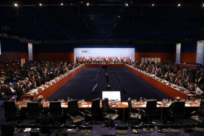 Closing session of the OSCE Ministerial Council Meeting in the exhibition hall in Hamburg, Germany, Friday December 9. 