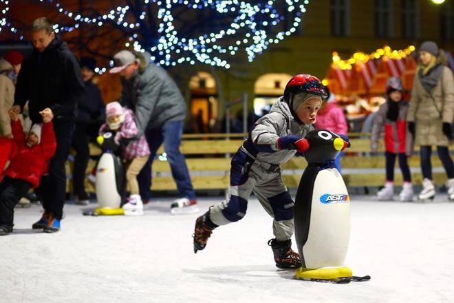 Skating on Primaciálne Square 