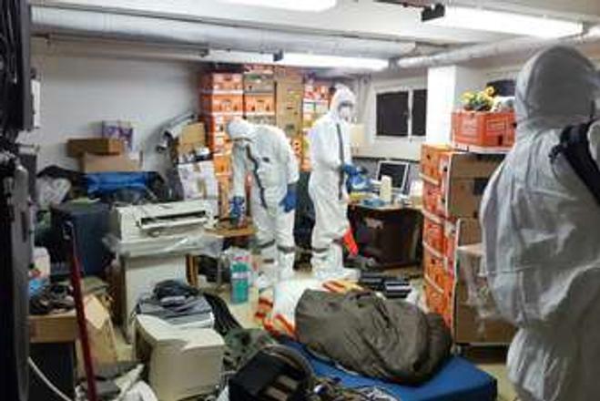 NAKA made two house searches in the case of radioactive letters to courts, police. 