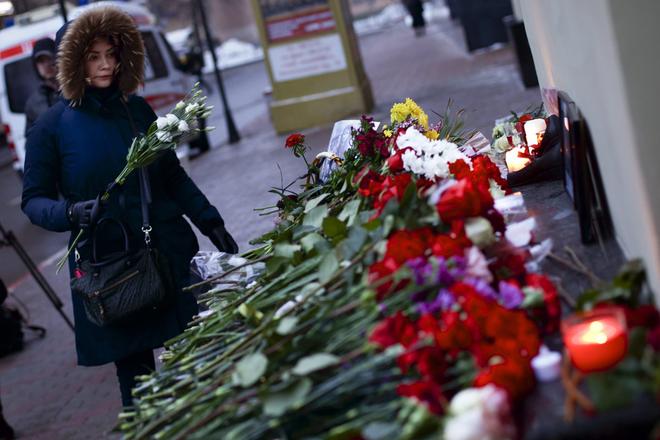 Russia mourns the victims of the air crash. 
