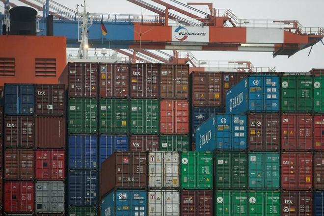 Hard Brexit will affect not only Slovakia's car exports but also food imports from Britain. 