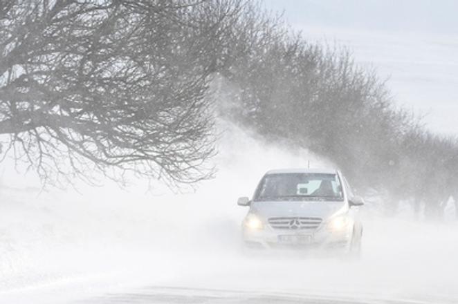 Snow and wind are affecting Slovakia, especially drivers out on the roads.