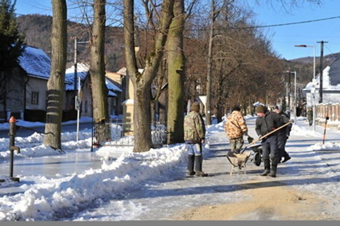 Ice and frost force people to grit and salt roads to make them safer.