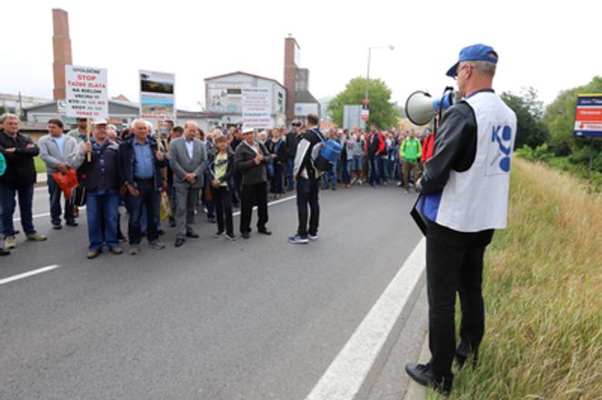 Detva road-block, jUne 26 - a protest against permitted gold mining in the area.