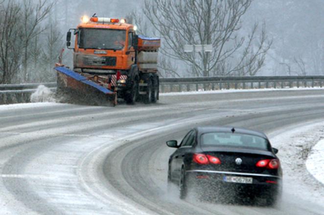 Snow hit Slovak roads November 29.