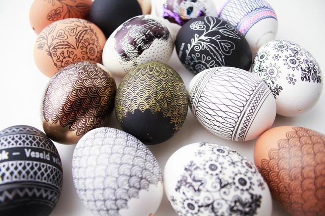 Eggs decorated by robot.