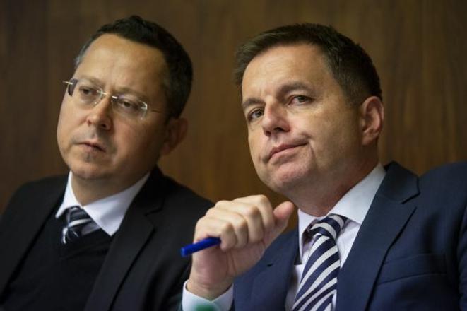 Ladislav Kamenický (left) and Peter Kažimír (right).