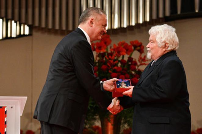 President Andrej Kiska awarded, among others, also Czech ex-PM Petr Pithart, on January 1, 2018. 