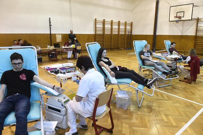 Young people who joined the Valentine’s Blood Drop last year in Nové Mesto nad Váhom