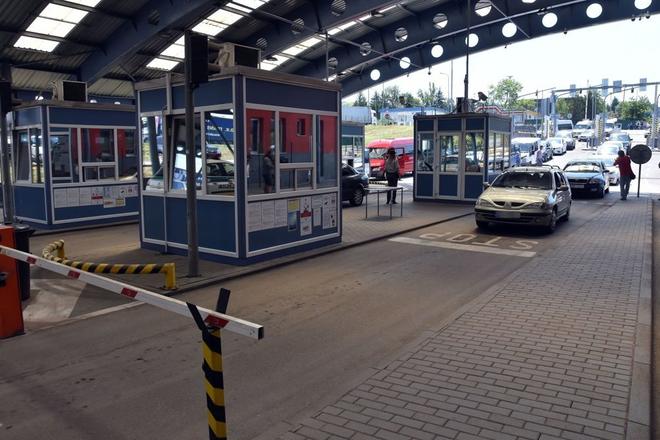 Vyšné Nemecké-Uzhhorod border crossing between Slovakia and Ukraine, illustrative stock photo