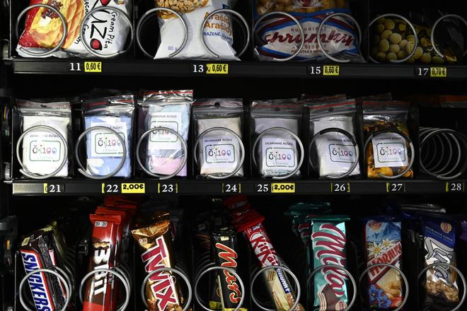 A vending machine in Prievidza now sells masks.