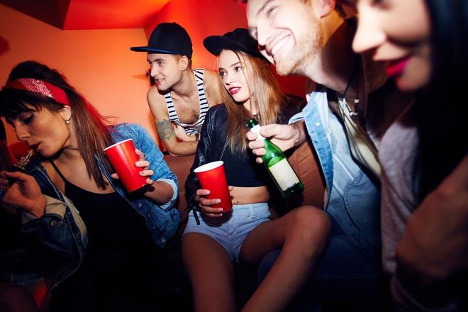 Three quarters of schoolchildren drank alcohol in 2001, 2003 and 2012. The figure has dropped since then.