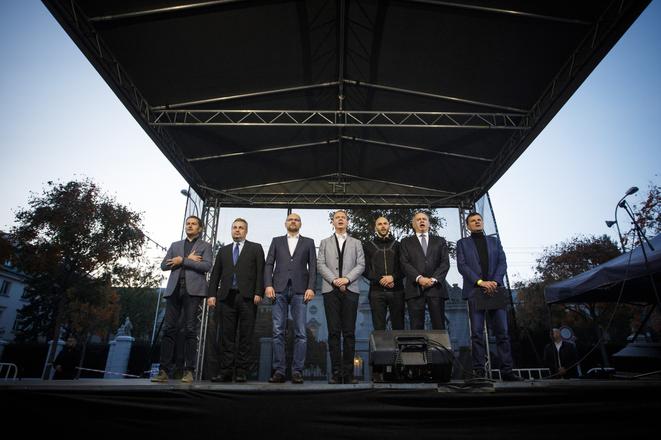 Left to right: Igor Matovič (OĽaNO), Ondrej Dostál (OKS), Richard Sulík (SaS), Miroslav Beblavý (Spolu), Michal Truban (PS), Andrej Kiska (Za Ľudí), Alojz Hlina (KDH)