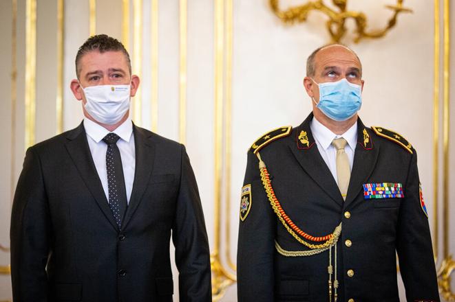 Interior Minister Roman Mikulec and Police Corps President Milan Lučanský both admit their opinions differ. 