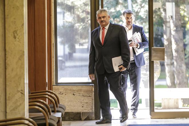 Labour Minister Ján Richter comes to the cabinet meeting on September 11, 2019