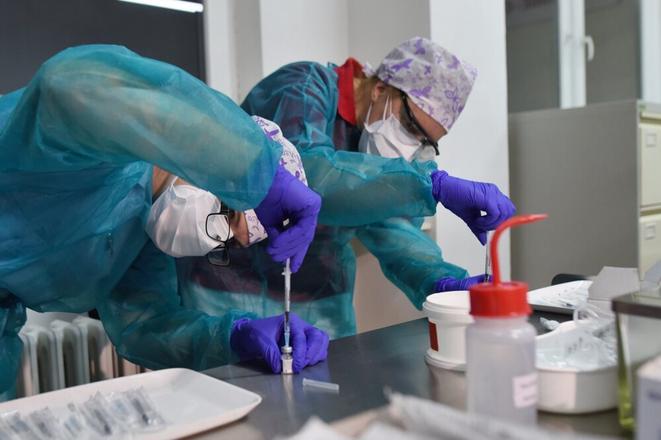 Vaccination rollout in Slovakia. 