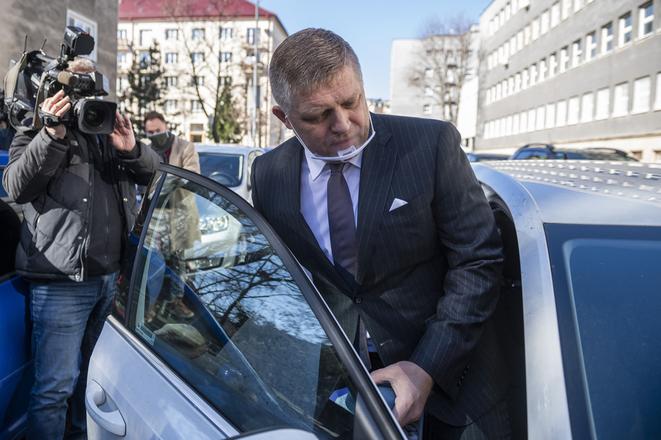 Robert Fico leaving NAKA