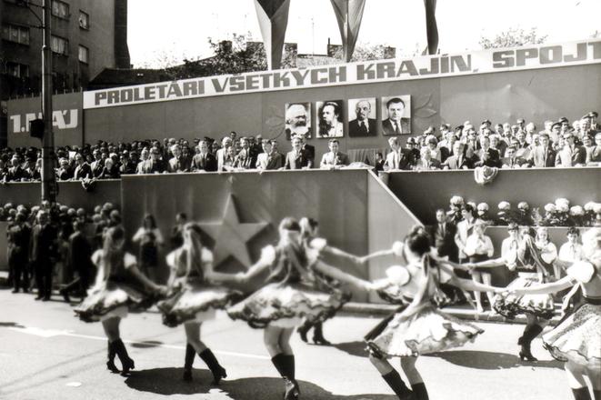 Before the fall of the communist regime in 1989, May Day celebrations were abused to glorify the communist rule as this historical photo shows. Nowadays, most people prefer to devote themselves to leisure activities. 