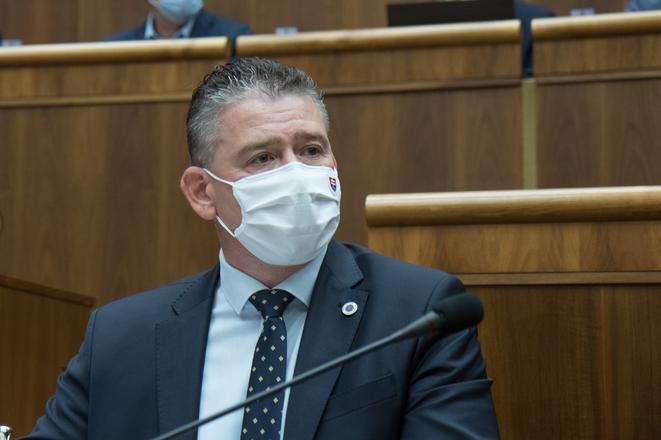 Interior Minister Roman Mikulec in the parliament
