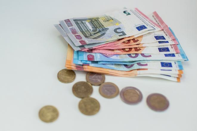 Slovensko si v novembrovej aukcii dlhopisov požičalo 433 miliónov eur