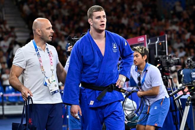 Slovenský džudista Márius Fízeľ s trénerom Jánom Gregorom na archívnej snímke.