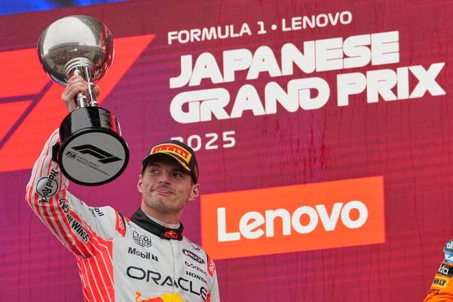 Max Verstappen je tretí víťaz tretej veľkej ceny v sezóne 2025.