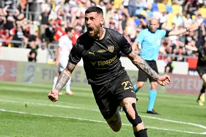 Na snímke Erik Daniel (Trnava) sa raduje po strelení gólu počas finále Slovenského pohára - Slovnaft Cupu MFK Ružomberok - FC Spartak Trnava vo štvrtok 1. mája 2025 v Dunajskej Strede.