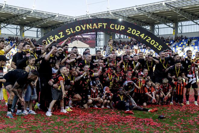 Finále Slovnaft Cupu medzi Trnavou a Ružomberkom.