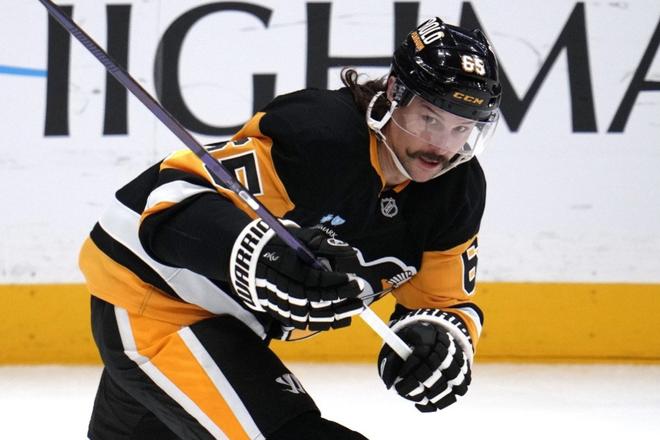 Erik Karlsson.