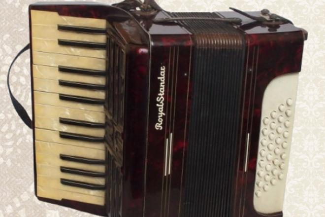 The WWII accordion in the Gemer-Malohont Museum dates back to WWII.
