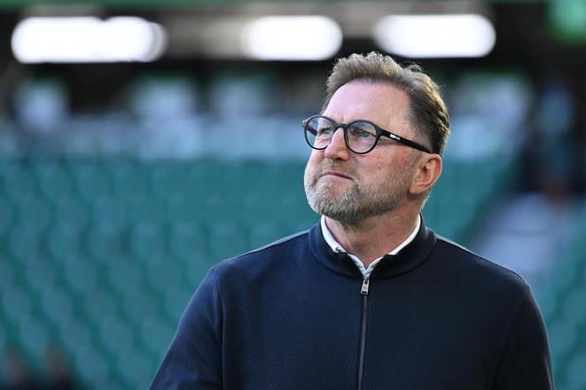 Ralph Hasenhüttl počas zápasu 27. kola nemeckej Bundesligy VfL Wolfsburg - 1. FC Heidenheim.