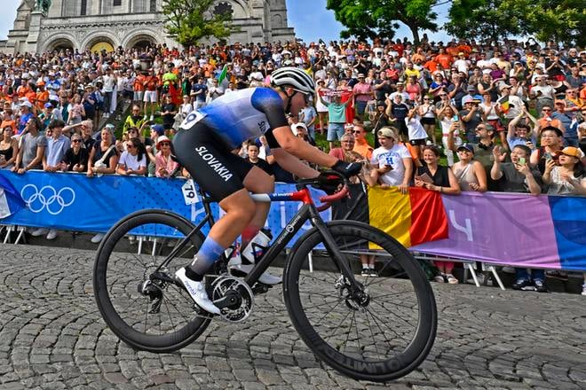 Na snímke slovenská reprezentantka v cestnej cyklistike Nora Jenčušová.